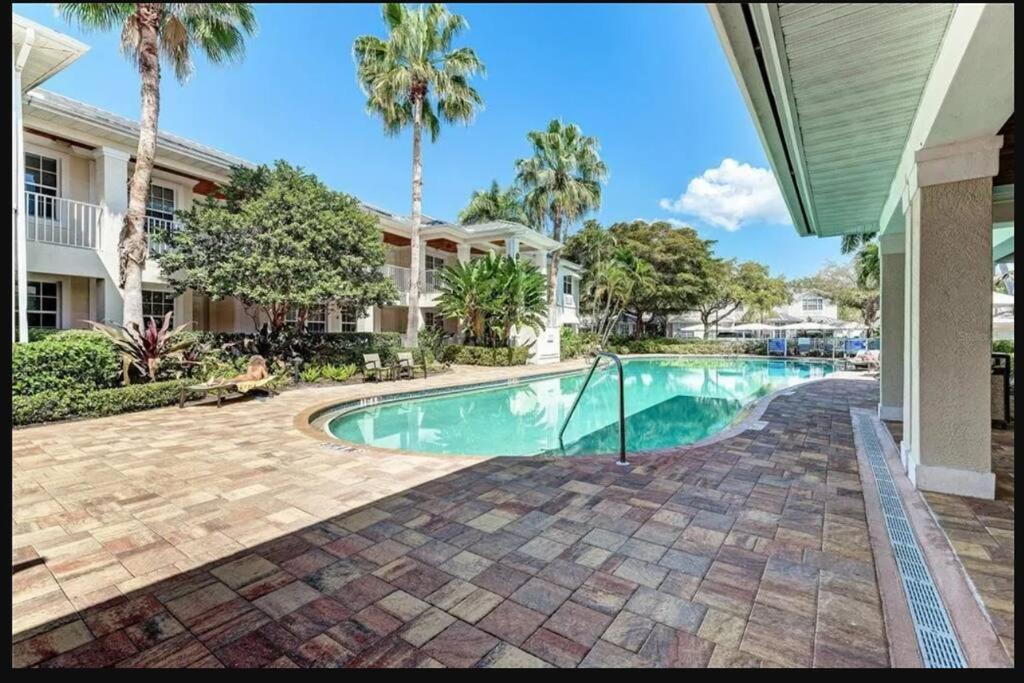 1 Bedroom , 1 Bath With Kitchen At Img Bradenton Bagian luar foto