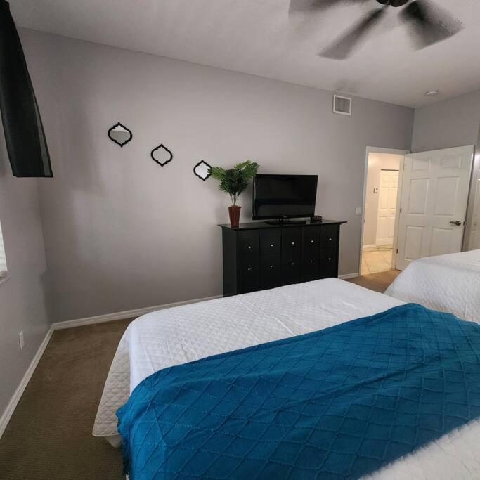 1 Bedroom , 1 Bath With Kitchen At Img Bradenton Bagian luar foto